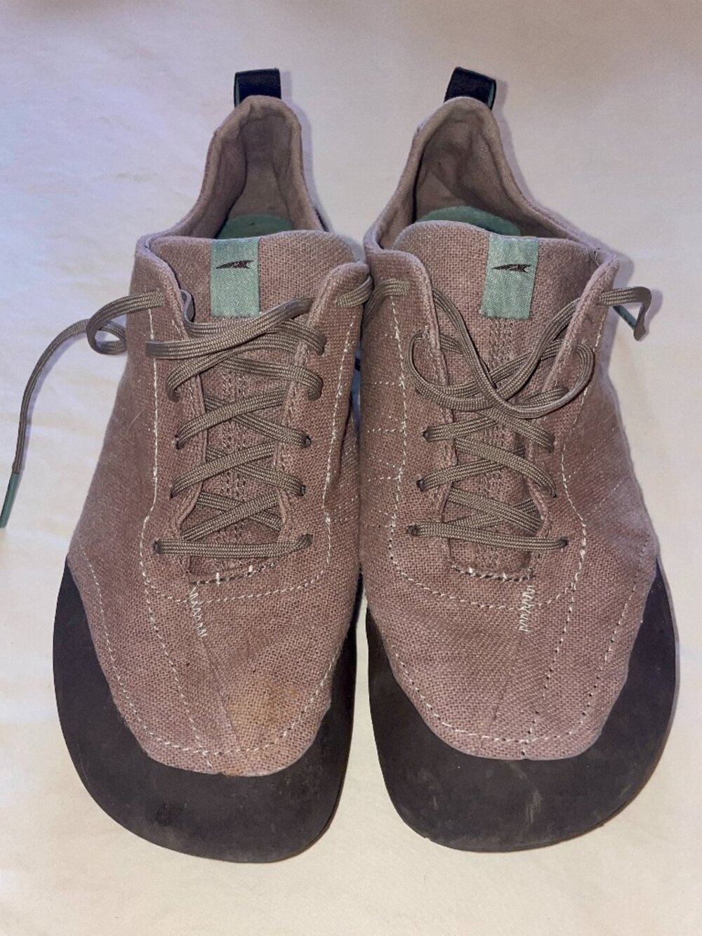 Altra Wahweap Minimalist shoes size 8 excellent condition